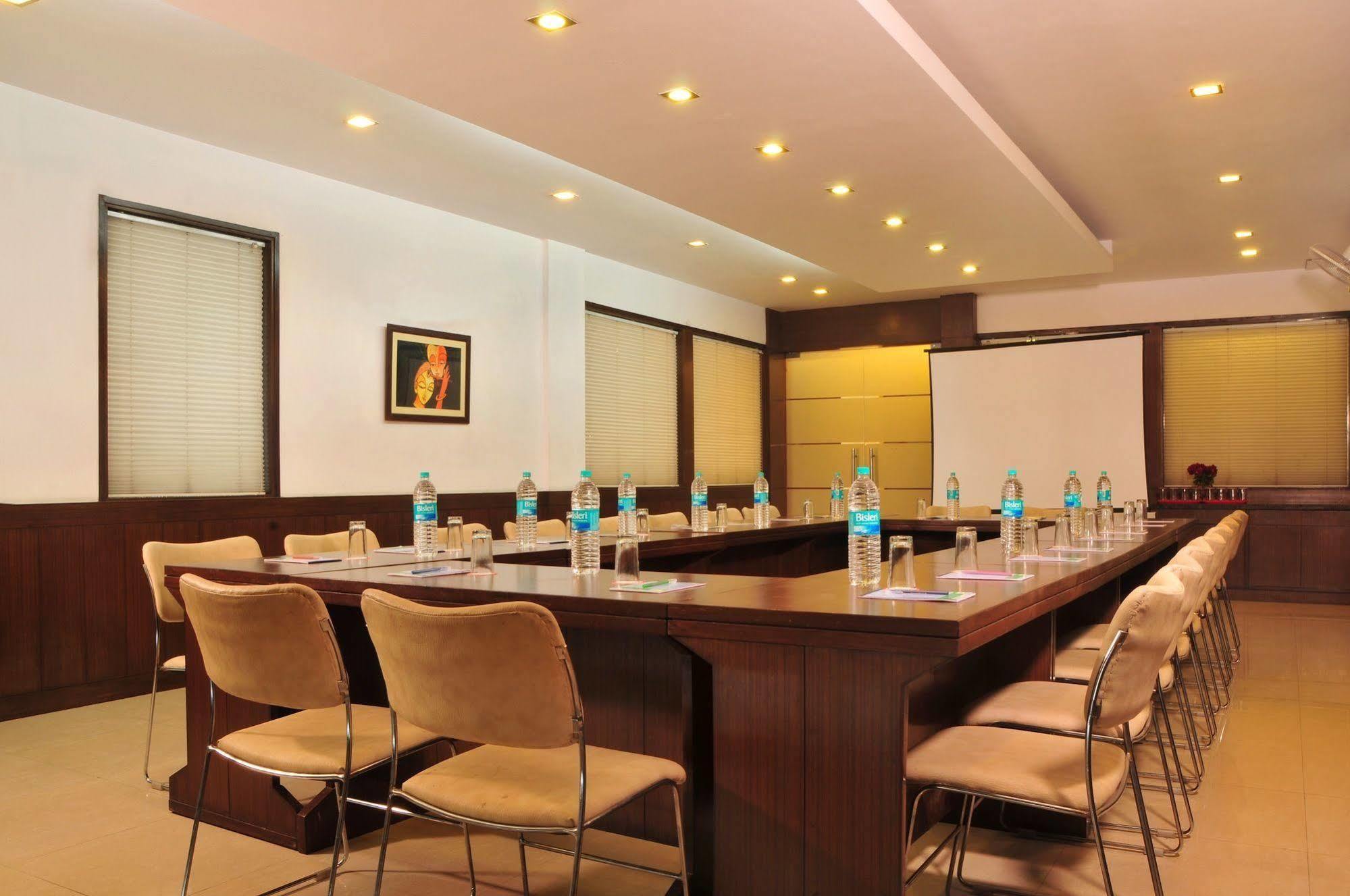 Hotel Citi International Delhi  Exterior foto